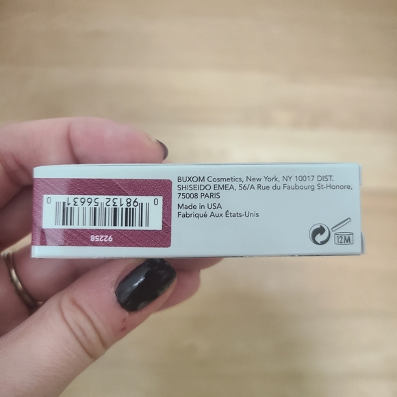 Plumping Buxom Bold Red Lipstick - Picture 5 of 5